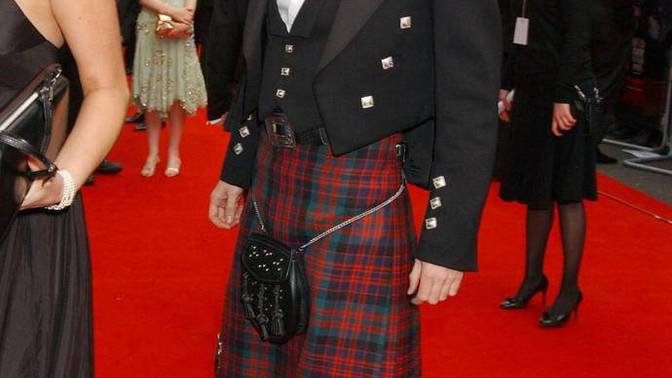 So ladies, what are your opinions on guys in kilts?