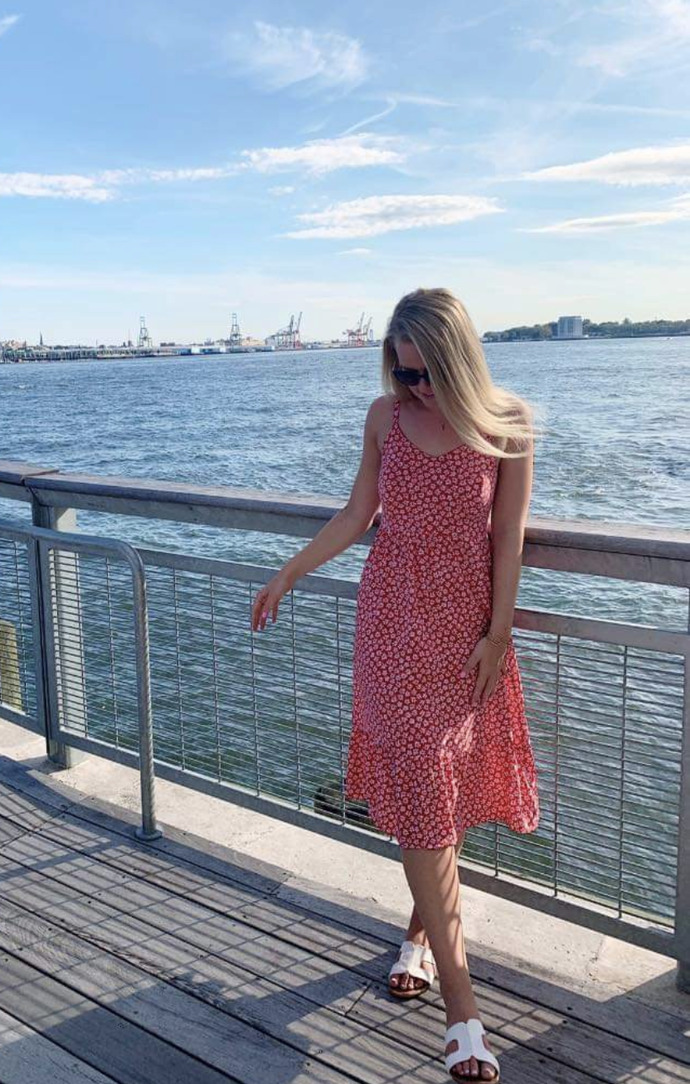 Quick question: Is this dress conservative? If yes, is it okay to wear it in church or is it too fancy?