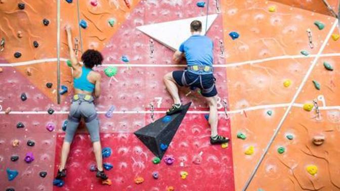 Is rock wall climbing a date?