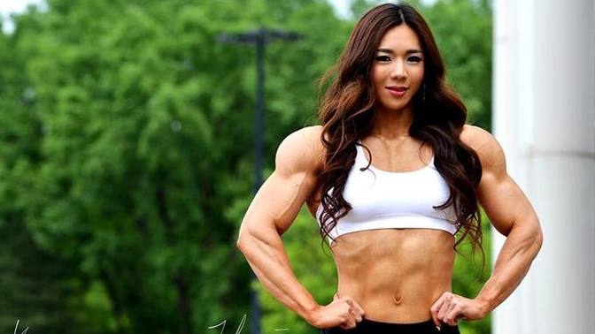 Men: do you like masculine/buff women? Women: do you like feminine men?