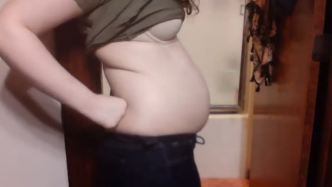 Girls, Ladies my girlfriendthinks she's fat how do I get her to understand she is not?