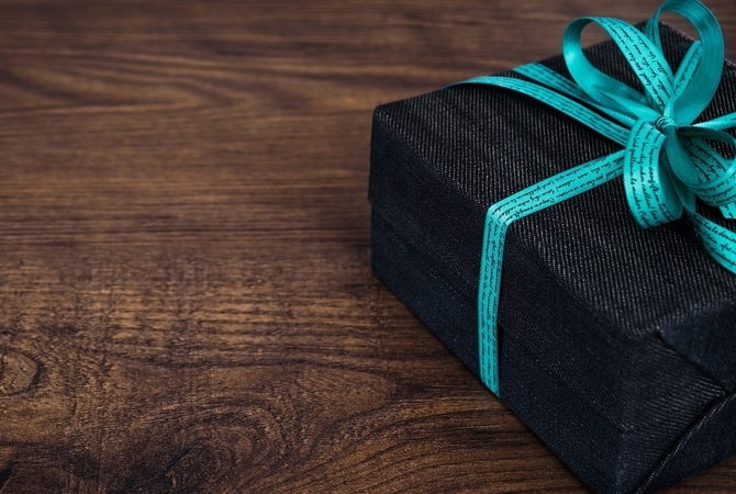 How do you feel about someone online asking for your address to send you a gift?
