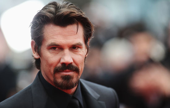 Do YOU think actor Josh Brolin looks attractive? how would you rate his looks?