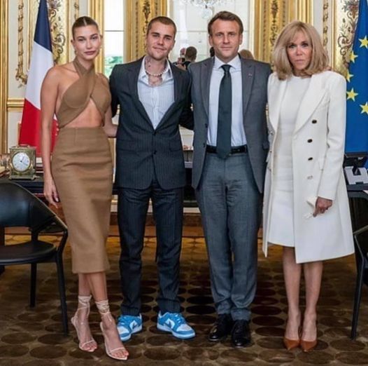 What do you think of Justin Bieber outfit and his wife`s outfit for the visit they made to the French President?