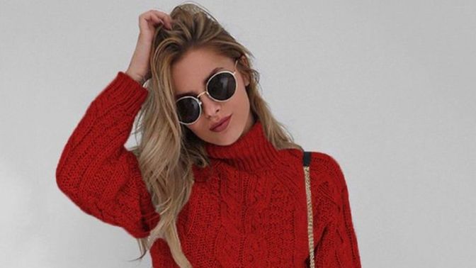 Does anyone else find turtlenecks and mock-necks sexy?