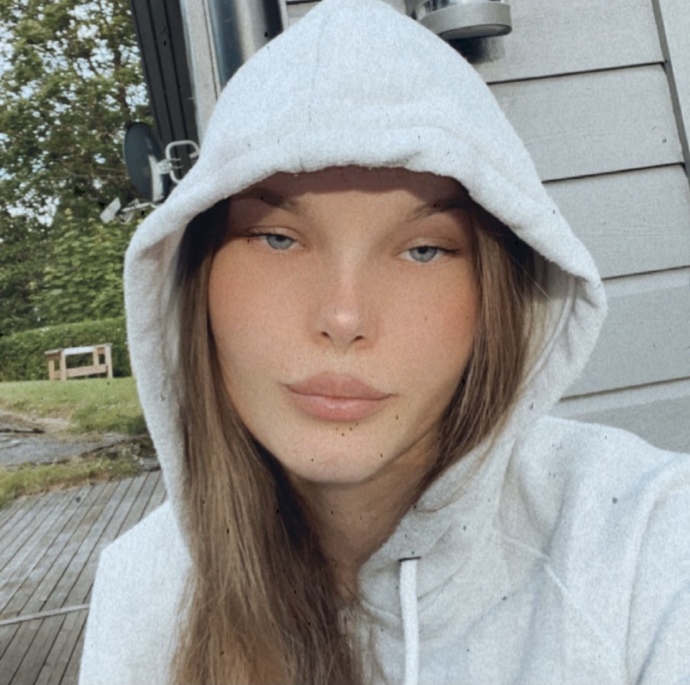 Girls, would you be offended if someone asked if you are transgender?