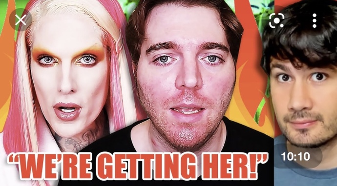 Girls, Which gender makeup tutorial do you like better: Women or Men?