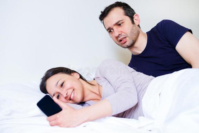18+ ADULTS ONLY: For those currently in a relationship with a Significant Other, where does online “cheating” with a non-SO start for you & your SO?