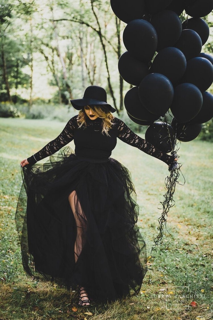 Have you heard of a “Death to My 20’s” theme photoshoot for a woman’s 30th birthday? What do you think of this?