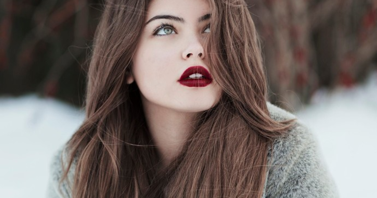 What makes a woman more beautiful in your eyes? GirlsAskGuys