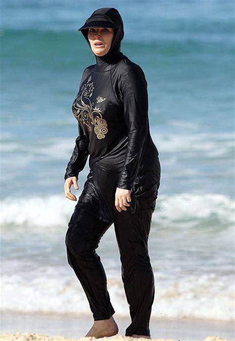 What do you think will happen if all females in the world dress like this?