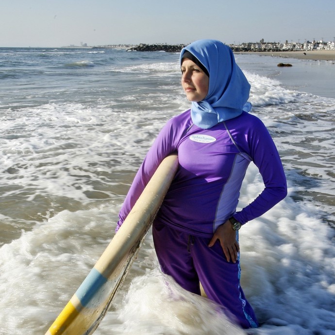 What do you think will happen if all females in the world dress like this?