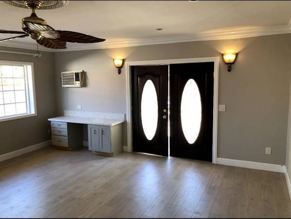 Poll- should I move to a new studio?