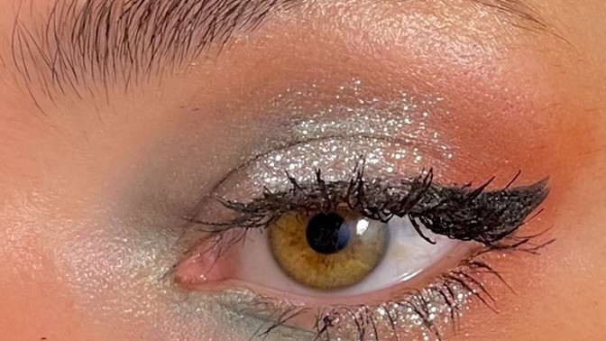 Ladies: do you have any tips for when your eyeshadow is just not being pigmented enough? What are your favorite bright but budget pallets?