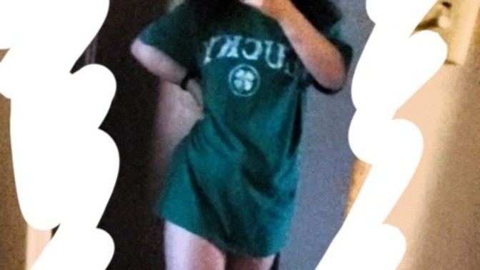 Thoughts on girls wearing oversized shirts?