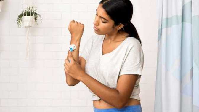 Do you prefer shaved arms on women or normal arm hair length on women?