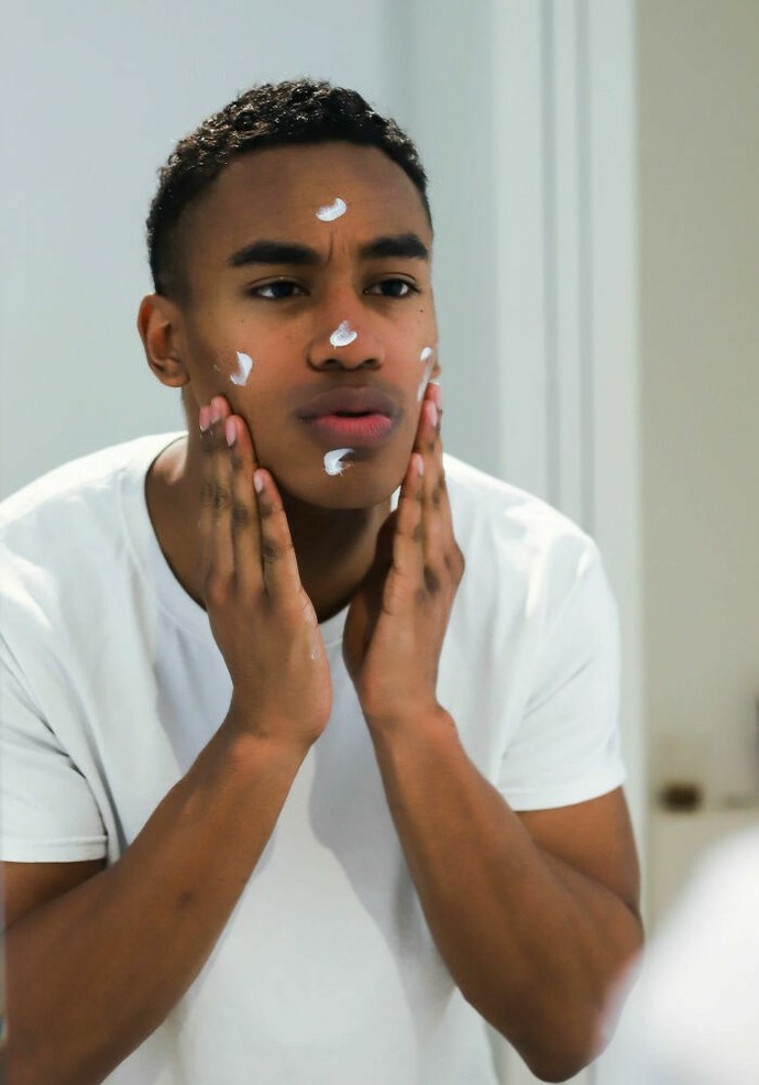 Is tech/internet making men feminine/chaotic?