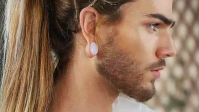 Is tech/internet making men feminine/chaotic?