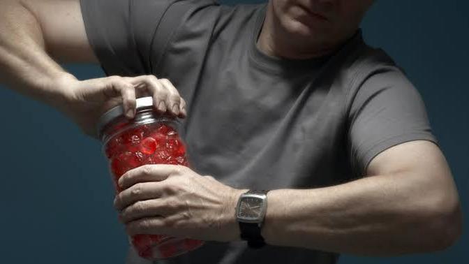 There is no relationship with a man who can't open the jar lid. Is not it?