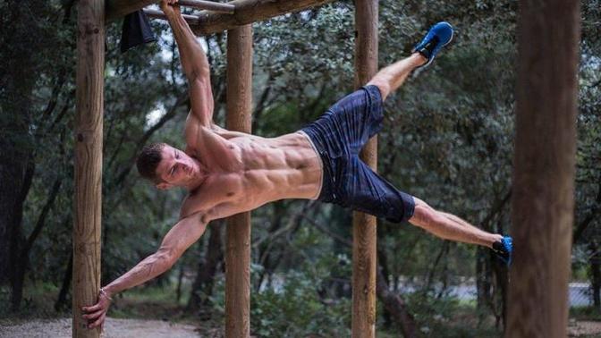 What do you guys prefer? Calisthenics or Gym?