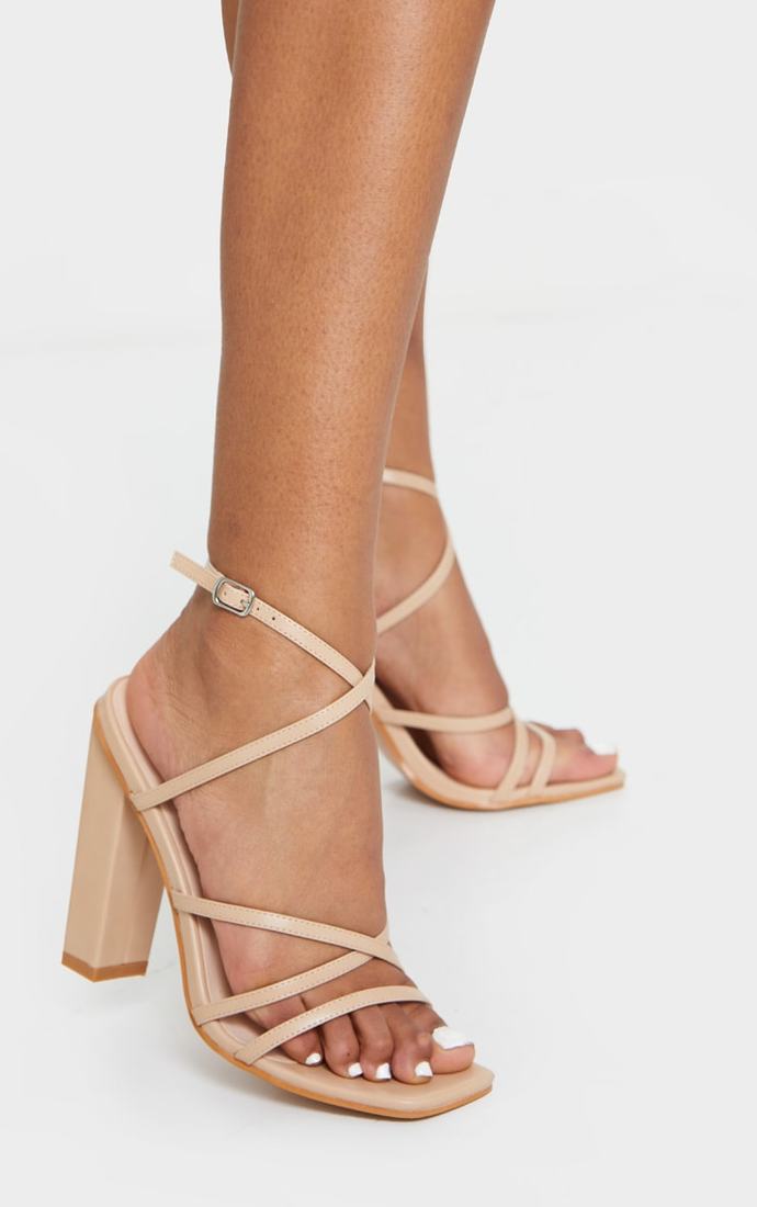 What type of shoes would work the best with this dress?