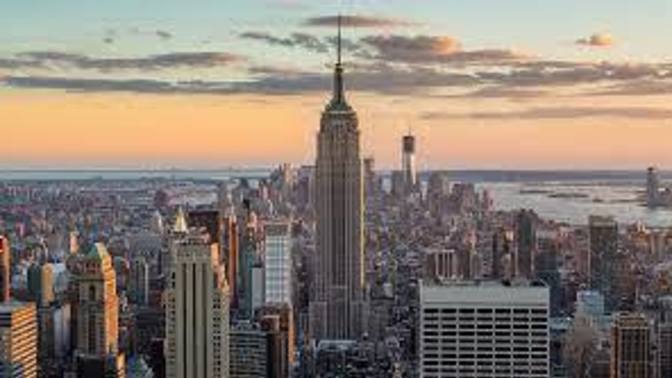 How do you think can a person spend each day in New York?