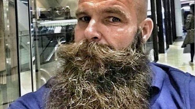 People react to aging in different ways, how do you see men with long hair and long beards?