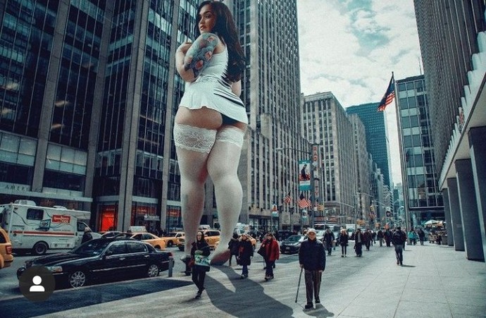 If given the choice, would you rather be short/small or tall/large?