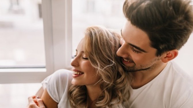 Women, for those of you with many options for flings/relationships - what actually makes certain men special/worth settling down with?