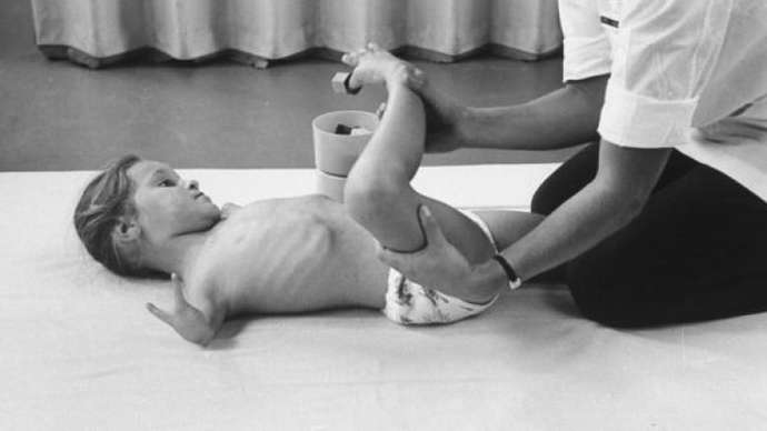 Confuse why are the vaxx people forcing unvaxx people to get vaccinated?