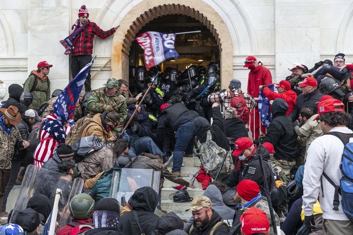 Are Trump supporters too stupid to know the difference between the White House and the Capitol?