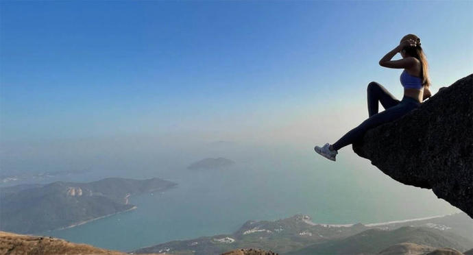 Do you feel disturbed by the instagram lady falling to her doom?