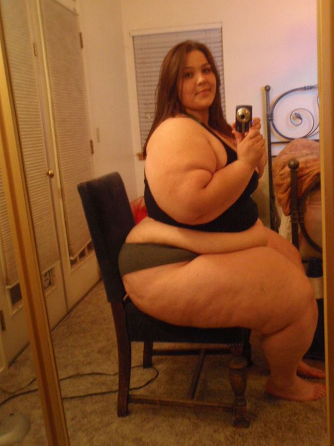 Who's more likely to be deprived of love, short guys or fat girls?