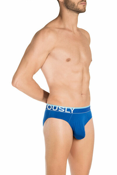 Should I care if my 26 year old boyfriend wears tighty whities?