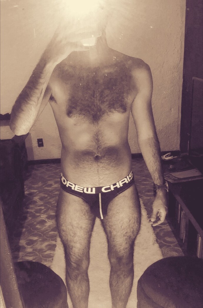 What kind of hairy guy do girls prefer?