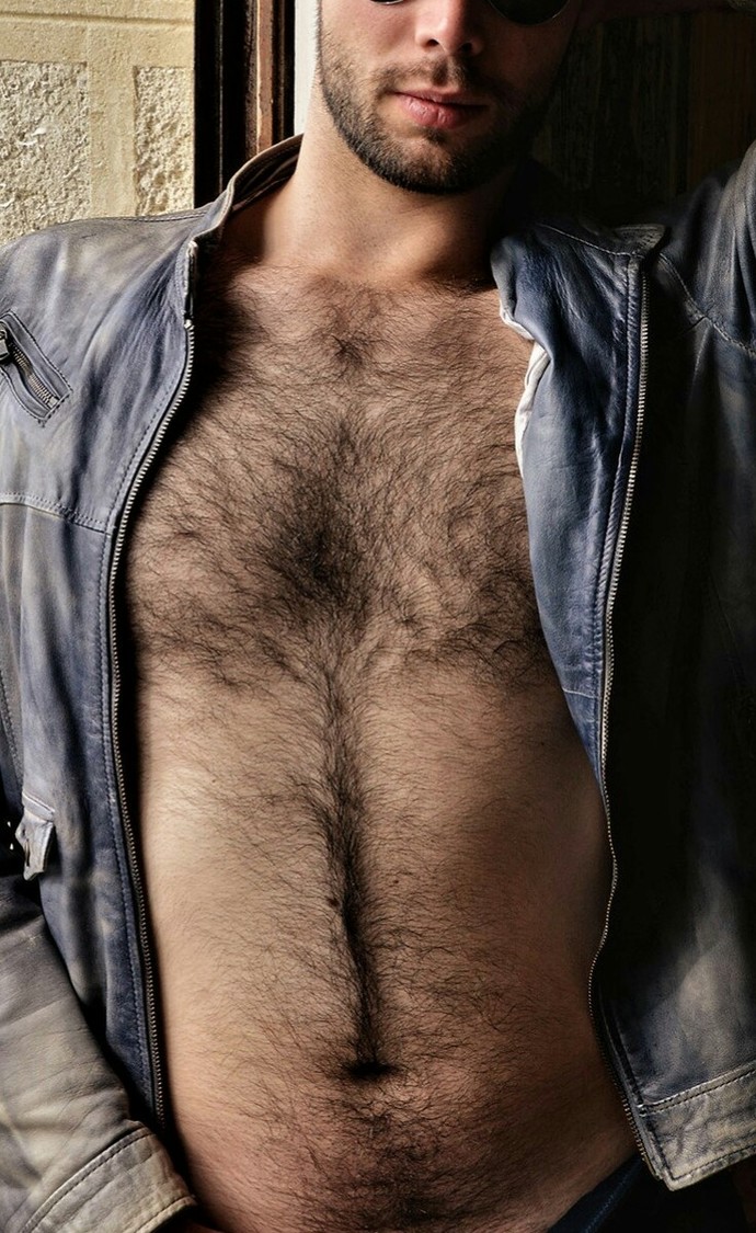 Natural hairy chest or shaved?