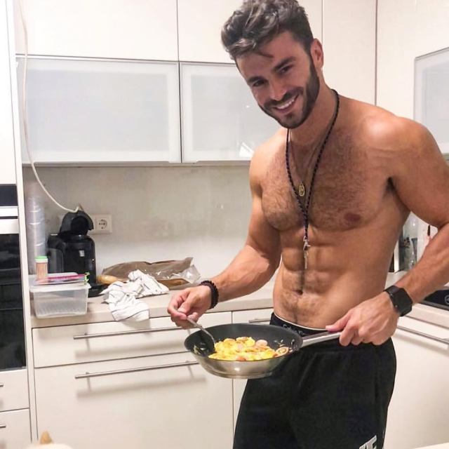 If your date spent the night at your place would you make them breakfast the next morning?