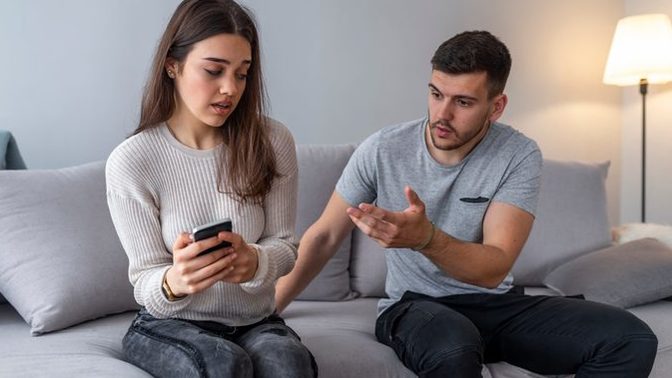 Do you believe its right to be jealous of your partners past?