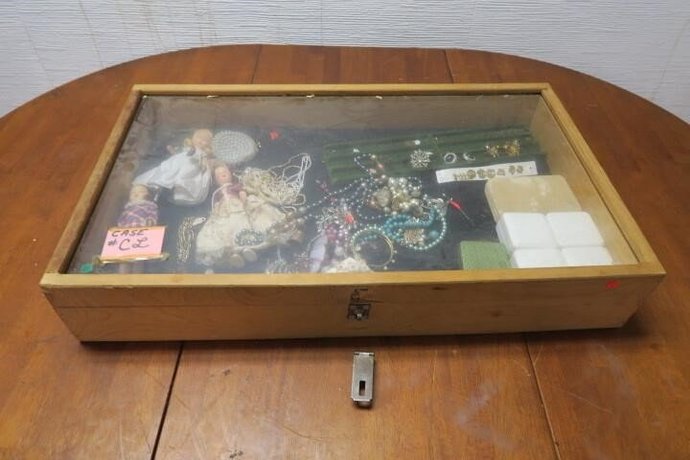 New auction , best item?
