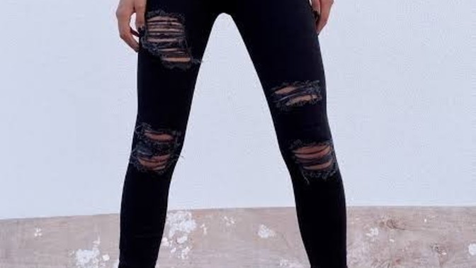 Girls Do you like torn tight pants?
