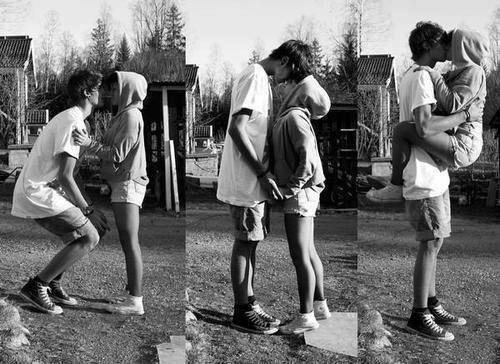 We always talk about girls preferring taller guys, but dont guys also prefer shorter girls?
