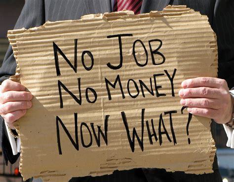 Girls, How would you respond if your boyfriend told you he was totally broke and lost his job?