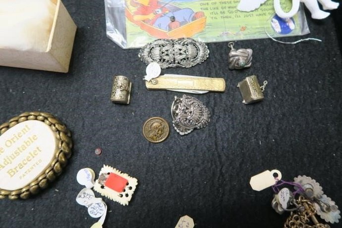Another auction ,how about these items ?