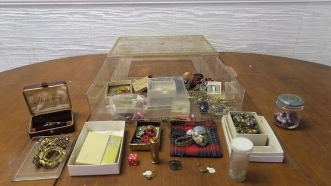 Another auction , how about these items?