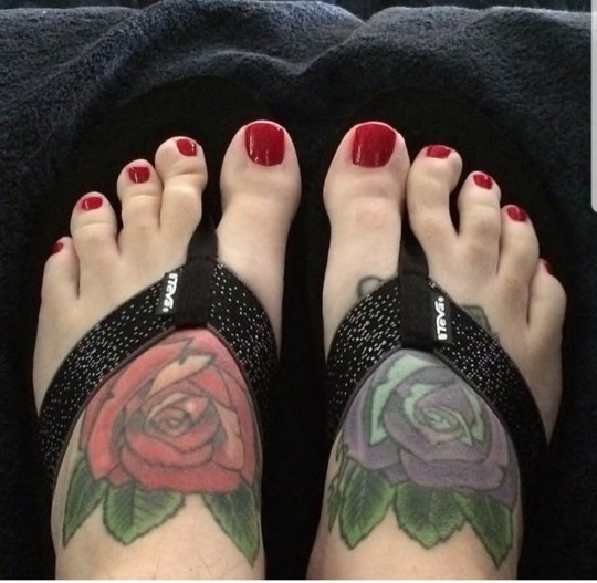 Men, Are wide feet a turn off?