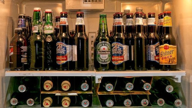 How do I stop drinking in an environment which promotes drinking?
