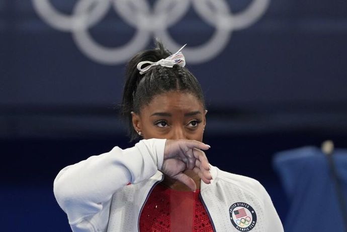 Simone Biles, Choke or GOAT?