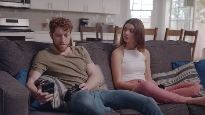 What’s something the opposite gender does that you find annoying?