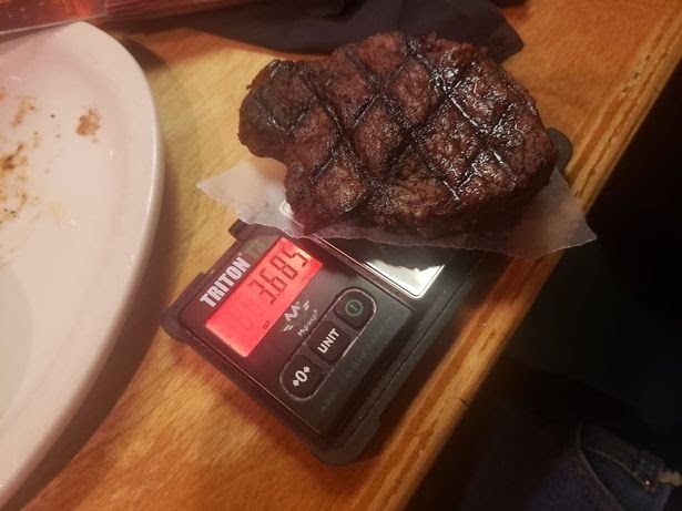 Was this guy right to bring In scales and weigh his steak at a restaurant?