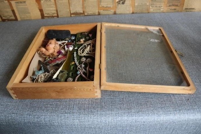 Another auction , best item?